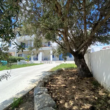 Casa Chiai * باري ساردو